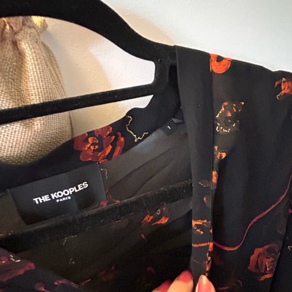 The Kooples Short printed dress with buttoned front black w/red flowers, size S - Picture 3 of 8